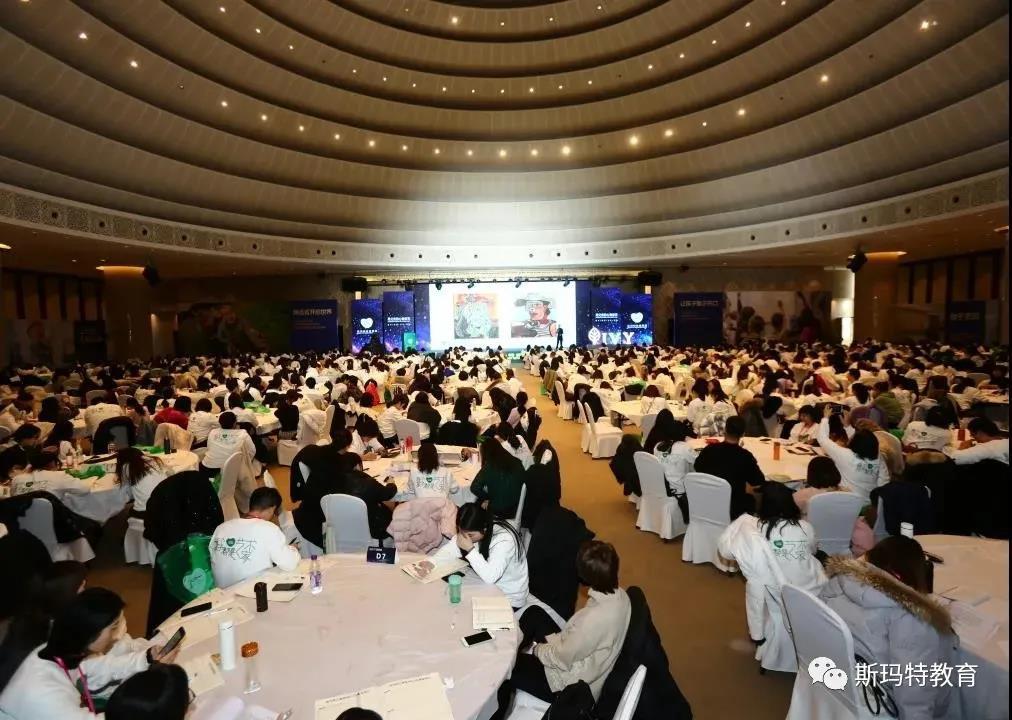 鼎点娱乐：回望2021，奋斗历程，继往开来；驶入