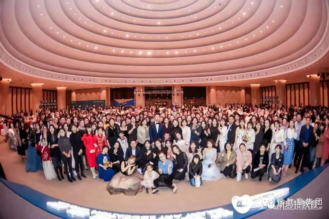 鼎点娱乐：回望2021，奋斗历程，继往开来；驶入